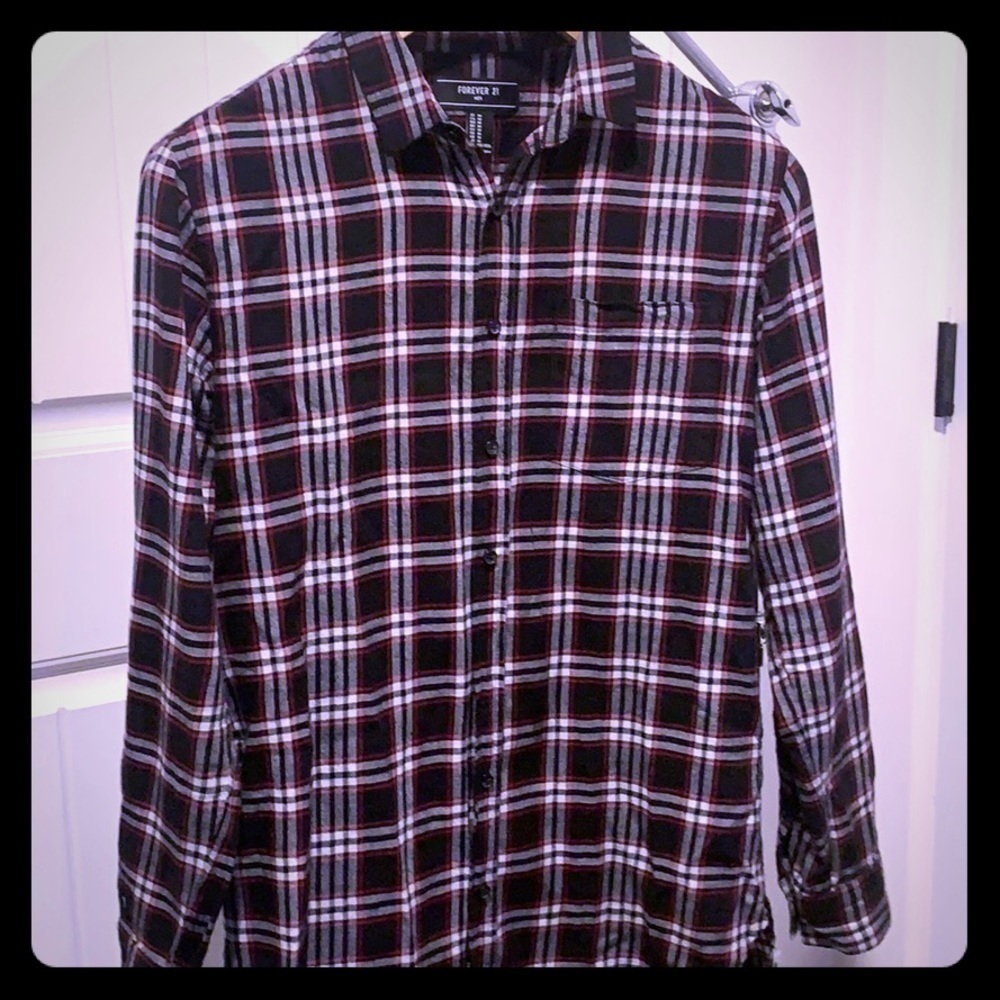 Men’s FOREVER 21 long sleeve shirt